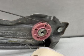 Leve vitre electrique arriere droit PEUGEOT 208 1