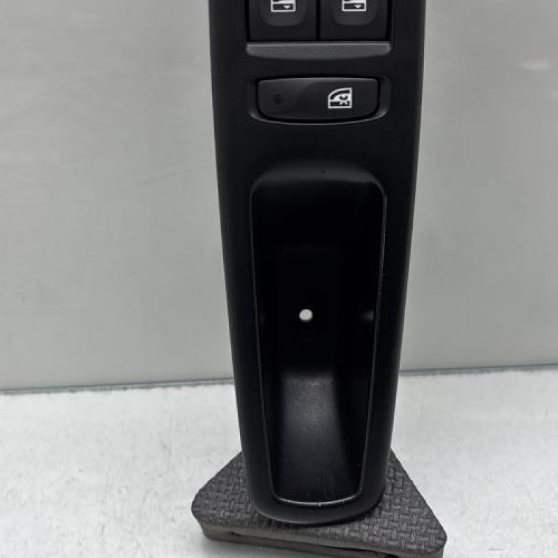 Interrupteur de leve vitre avant gauche RENAULT SCENIC 3 Photo n°3