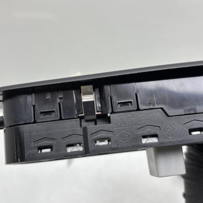 Interrupteur de leve vitre avant gauche RENAULT SCENIC 3 Photo n°6