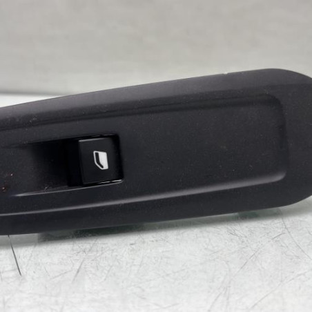 Interrupteur de leve vitre avant droit PEUGEOT 308 2 Photo n°1