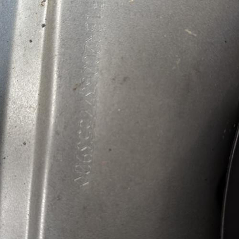 Attache ceinture avant gauche RENAULT CLIO 3 Photo n°20