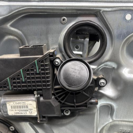 Leve vitre electrique avant droit VOLKSWAGEN POLO 4