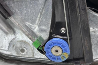 Leve vitre electrique avant droit VOLKSWAGEN POLO 4