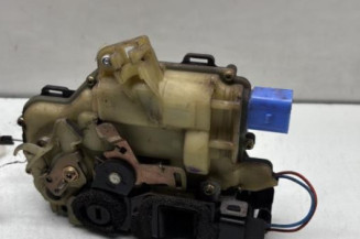 Serrure arriere gauche VOLKSWAGEN POLO 4