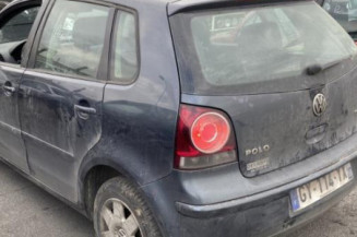 Serrure avant droit VOLKSWAGEN POLO 4