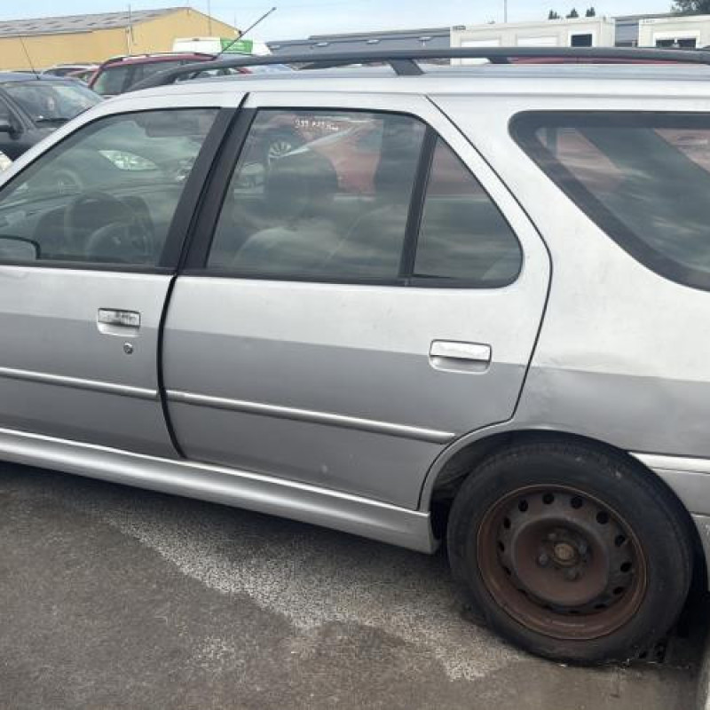 Retroviseur gauche PEUGEOT 306 Photo n°10