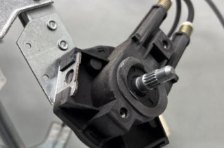 Leve vitre mecanique avant droit CITROEN BERLINGO 1