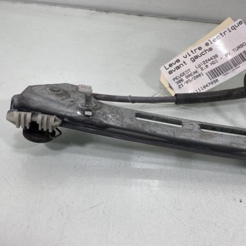 Leve vitre electrique avant gauche PEUGEOT 306 Photo n°3