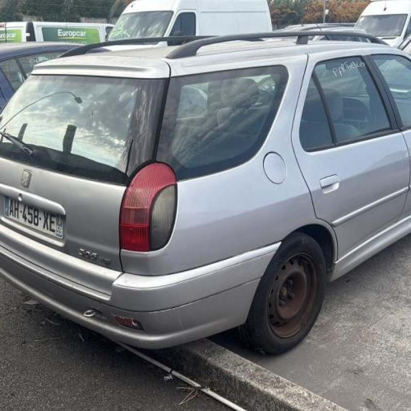 Leve vitre electrique avant gauche PEUGEOT 306 Photo n°8