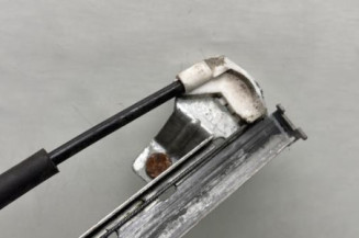 Leve vitre electrique avant gauche PEUGEOT 106