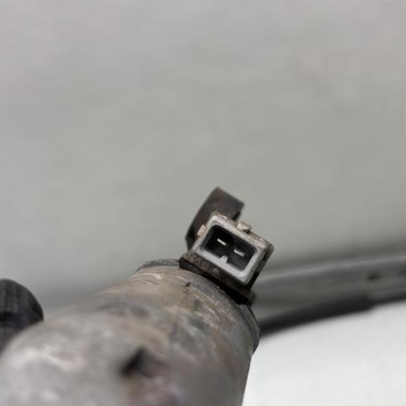 Leve vitre electrique avant gauche PEUGEOT 106 Photo n°5