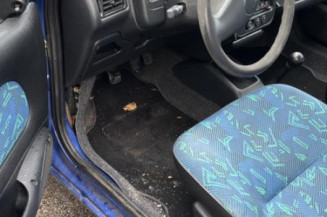 Leve vitre electrique avant gauche PEUGEOT 106