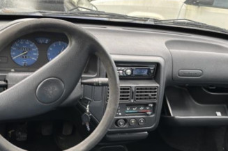 Leve vitre electrique avant gauche PEUGEOT 106