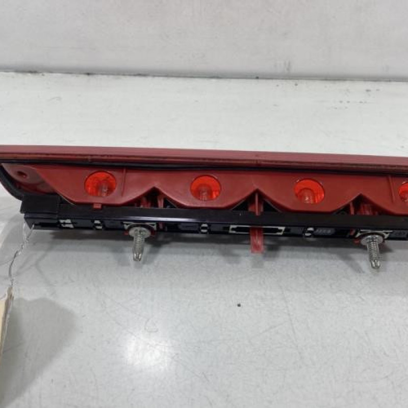 Feu arriere stop central PEUGEOT 308 1 Photo n°2