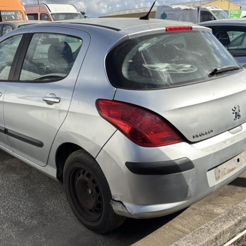 Feu arriere stop central PEUGEOT 308 1 Photo n°7