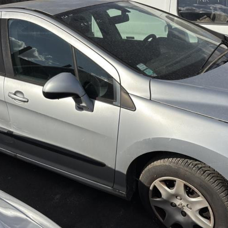 Feu arriere stop central PEUGEOT 308 1 Photo n°10