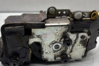 Serrure arriere droit FORD FIESTA 5 Photo n°1