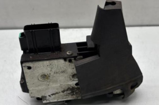Serrure arriere droit FORD FIESTA 5