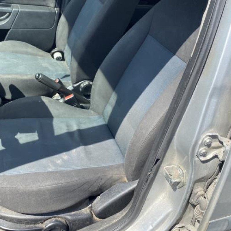 Serrure arriere droit FORD FIESTA 5 Photo n°16