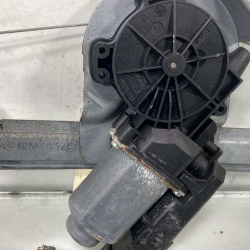 Leve vitre electrique arriere droit RENAULT SCENIC 2 Photo n°3