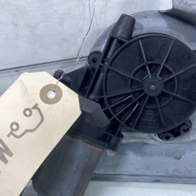Leve vitre electrique avant droit RENAULT SCENIC 2 Photo n°3
