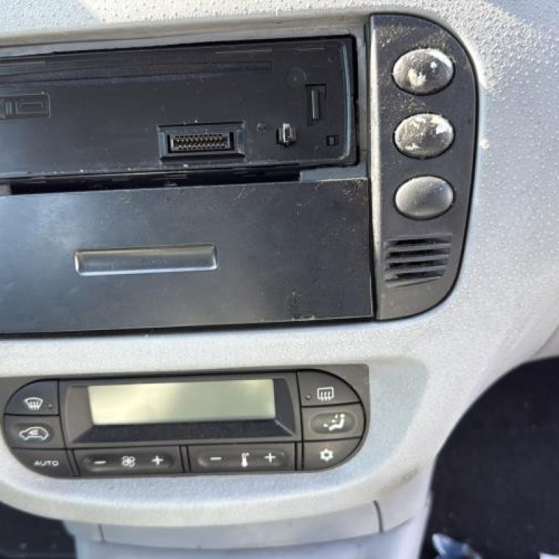 Retroviseur gauche CITROEN C3 1 Photo n°18