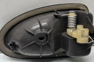 Poignee interieur avant gauche RENAULT SCENIC 1