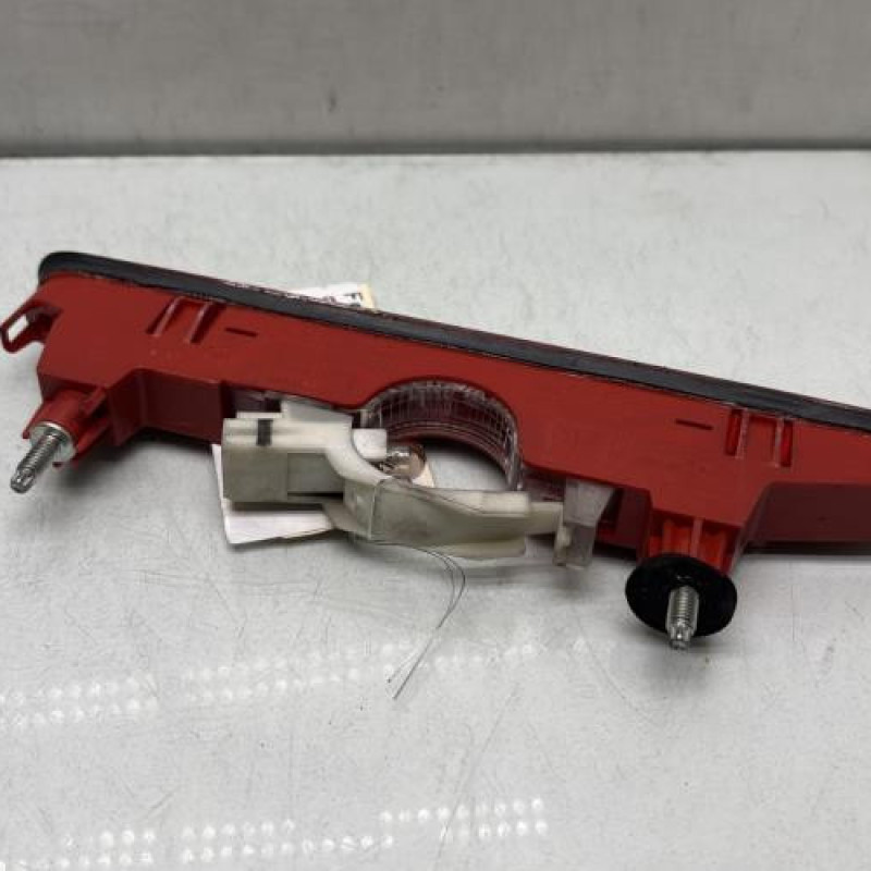 Feu arriere stop central PEUGEOT PARTNER 2 Photo n°2