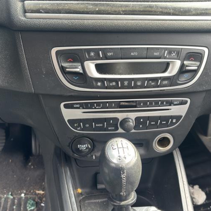 Feu arriere principal gauche (feux) RENAULT MEGANE 3 Photo n°20