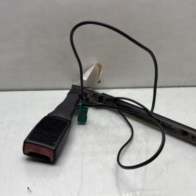 Pretensionneur de ceinture avant droit OPEL ASTRA H Photo n°3