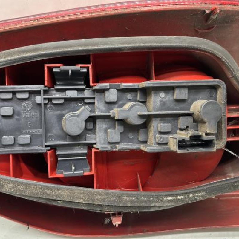 Feu arriere principal gauche (feux) CITROEN XSARA PICASSO Photo n°4