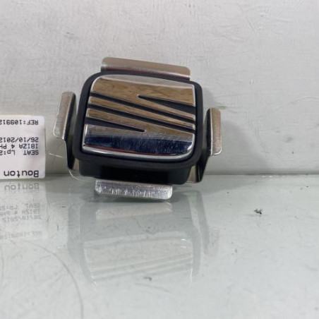 Bouton de coffre SEAT IBIZA 4 Photo n°1