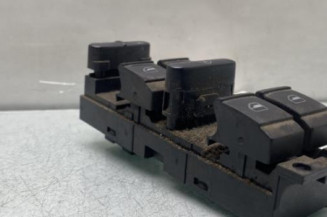 Interrupteur de leve vitre avant gauche VOLKSWAGEN GOLF 4