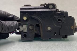 Serrure avant gauche VOLKSWAGEN GOLF 4