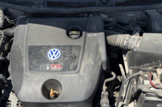Serrure avant gauche VOLKSWAGEN GOLF 4