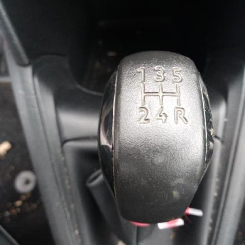 Volant PEUGEOT 208 1 Photo n°7