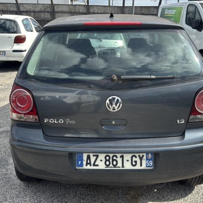 Feu arriere principal gauche (feux) VOLKSWAGEN POLO 4 Photo n°18