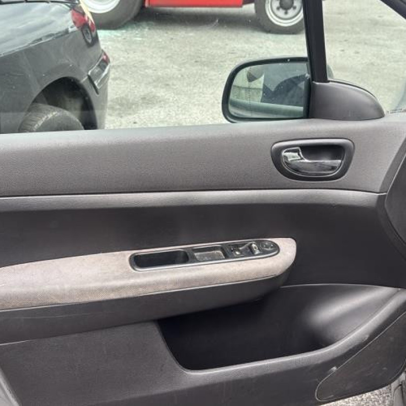 Pompe à carburant PEUGEOT 307 Photo n°16