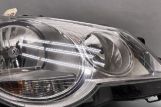 Optique avant principal droit (feux)(phare) VOLKSWAGEN POLO 4 Photo n°1