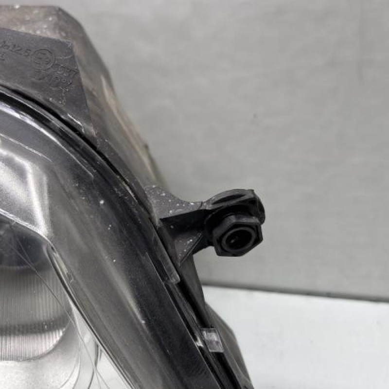 Optique avant principal droit (feux)(phare) VOLKSWAGEN POLO 4 Photo n°4