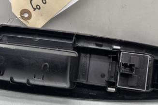 Interrupteur de leve vitre avant gauche VOLKSWAGEN POLO 4