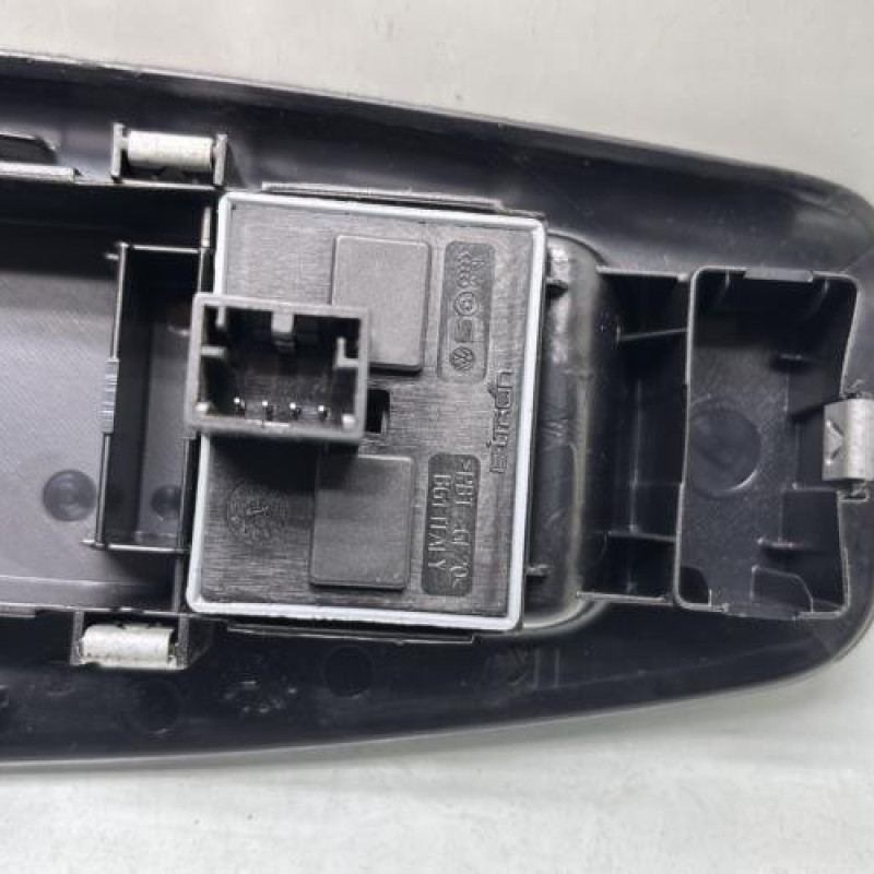 Interrupteur de leve vitre avant gauche VOLKSWAGEN POLO 4 Photo n°4