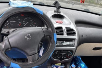 Pretensionneur de ceinture avant droit PEUGEOT 206