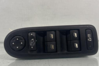 Interrupteur de leve vitre avant gauche PEUGEOT 308 1 Photo n°1