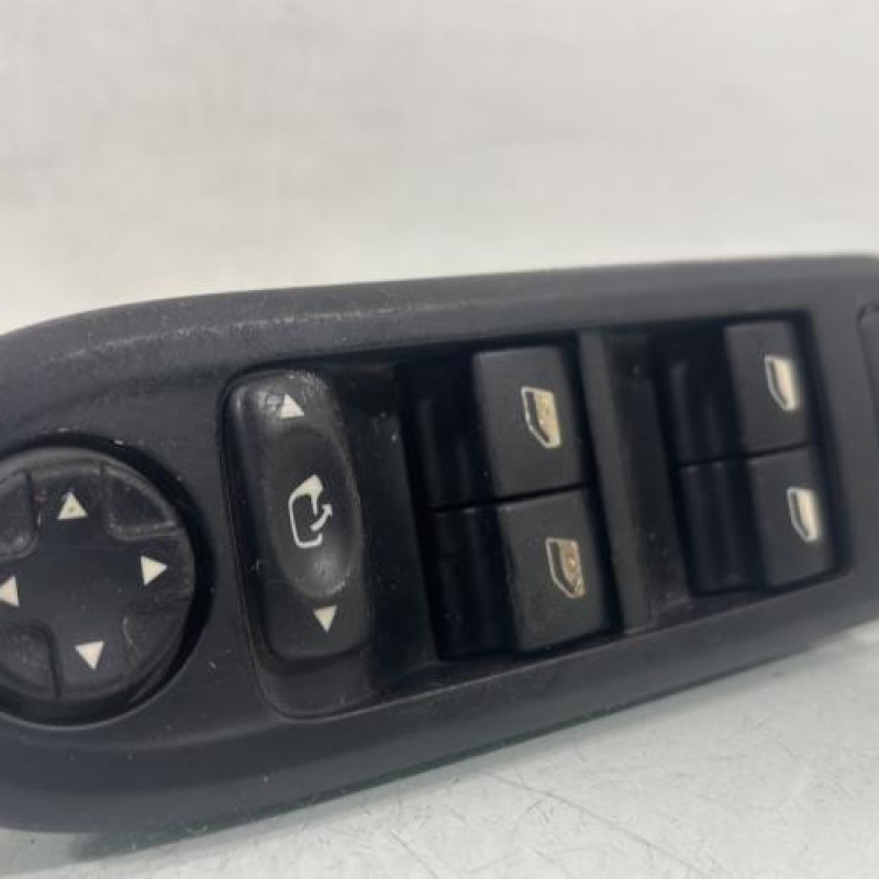 Interrupteur de leve vitre avant gauche PEUGEOT 308 1 Photo n°2