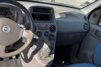 Attache ceinture arriere droit FIAT PANDA 2