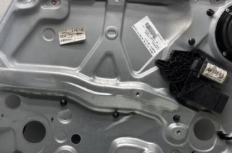Leve vitre electrique avant droit VOLKSWAGEN PASSAT 4 Photo n°1
