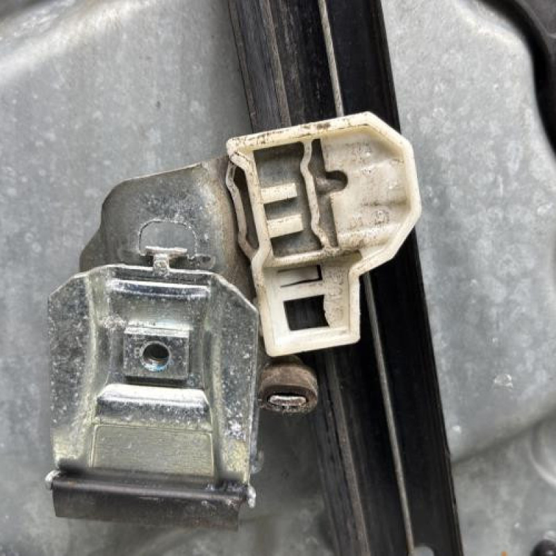 Leve vitre electrique avant droit VOLKSWAGEN PASSAT 4 Photo n°5