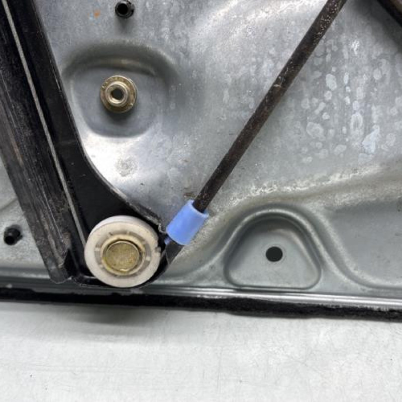 Leve vitre electrique avant droit VOLKSWAGEN PASSAT 4 Photo n°10