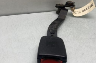 Attache ceinture avant gauche VOLKSWAGEN GOLF 4